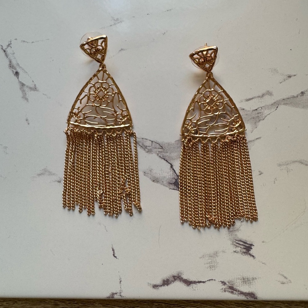 Rose Gold Kendra Scott Dangle Earrings